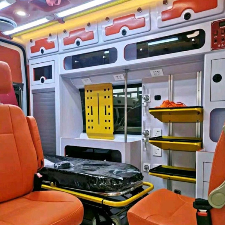 肇庆长途救护车护送病人租赁价格